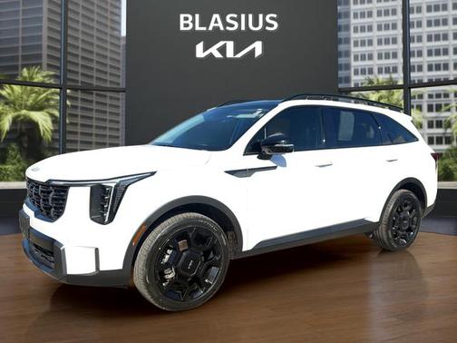 Glacial White Pearl 2024 Kia Sorento EX