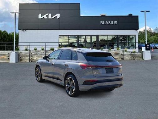2024 Audi Q4 e-tron Premium Plus 55 quattro