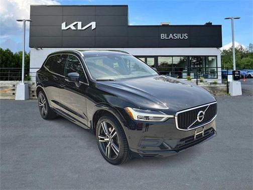 2018 Volvo XC60 T6 Momentum