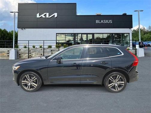 2018 Volvo XC60 T6 Momentum