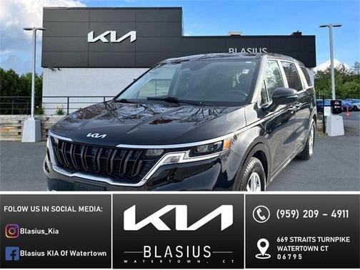 2024 Kia Carnival LX