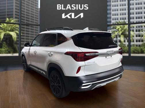 2023 Kia Seltos Nightfall Edition