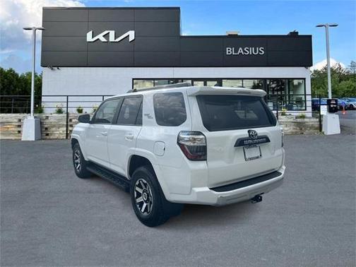 2024 Toyota 4Runner TRD Off Road