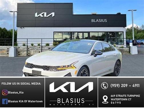 2022 Kia K5 GT-Line