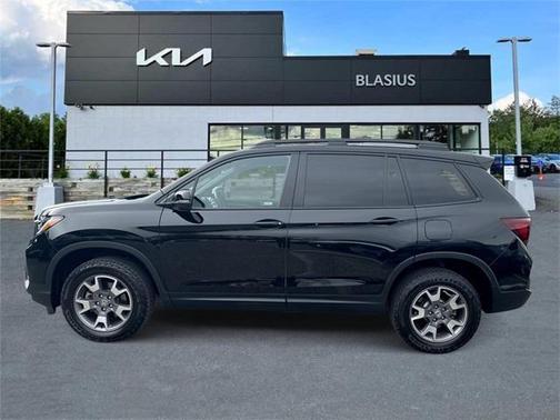 2023 Honda Passport AWD TrailSport