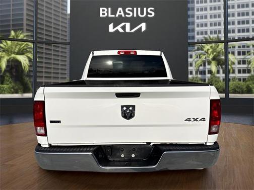 2024 RAM 1500 Classic SLT