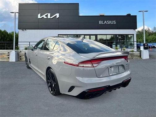 2022 Kia Stinger GT2