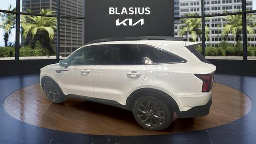 2023 Kia Sorento EX