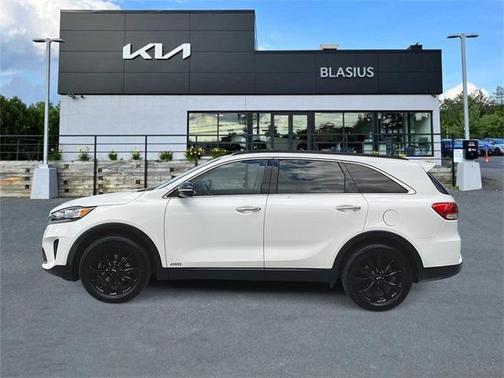 2019 Kia Sorento S