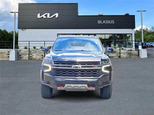 2022 Chevrolet Suburban 4WD Z71