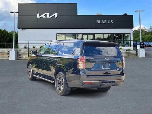 2022 Chevrolet Suburban 4WD Z71