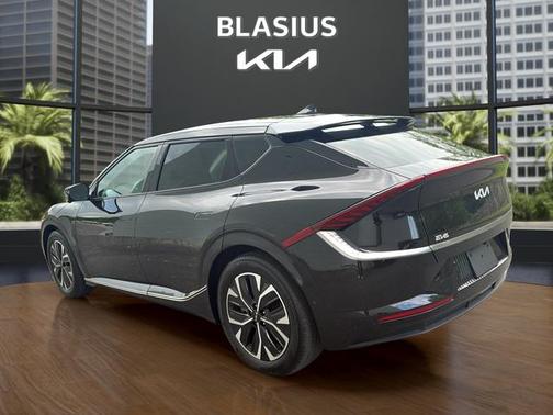 Aurora Black Pearl 2023 Kia EV6 Wind