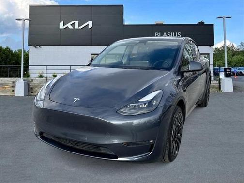 2023 Tesla Model Y Long Range Dual Motor All-Wheel Drive