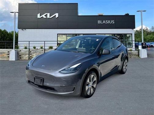 2023 Tesla Model Y Long Range Dual Motor All-Wheel Drive
