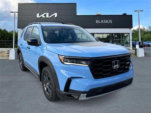 2023 Honda Pilot AWD TrailSport