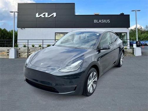 2024 Tesla Model Y Long Range Dual Motor All-Wheel Drive