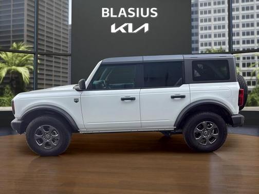 Oxford White 2025 Ford Bronco Big Bend