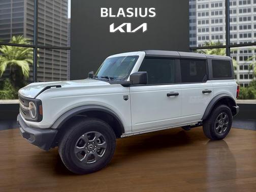 Oxford White 2025 Ford Bronco Big Bend