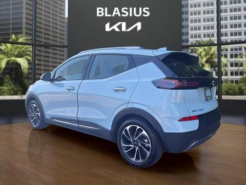 Tide Metallic (Ice Blue) 2023 Chevrolet Bolt EUV FWD Premier