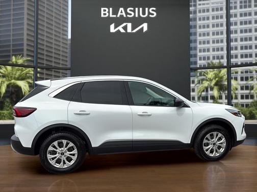 Oxford White 2024 Ford Escape Active