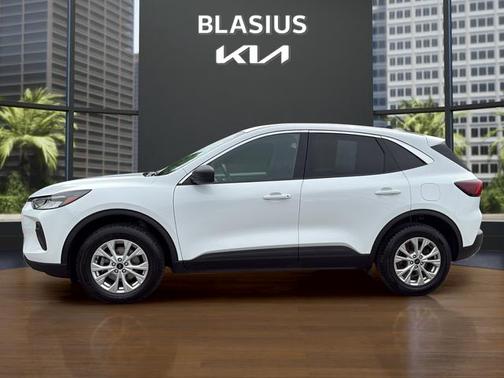 Oxford White 2024 Ford Escape Active