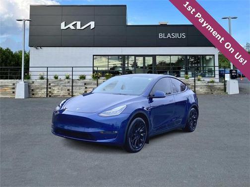 2022 Tesla Model Y Long Range Dual Motor All-Wheel Drive
