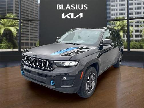 2023 Jeep Grand Cherokee 4xe Trailhawk