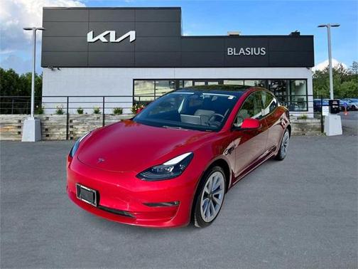 2022 Tesla Model 3 Long Range
