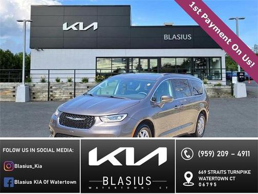 2022 Chrysler Pacifica Touring L