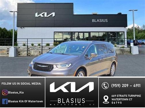 2022 Chrysler Pacifica Touring L