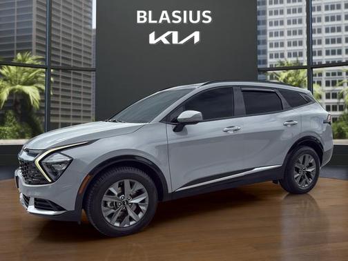 Wolf Gray 2023 Kia Sportage SX