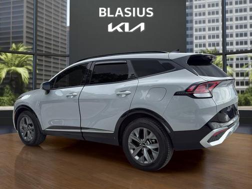 Wolf Gray 2023 Kia Sportage SX