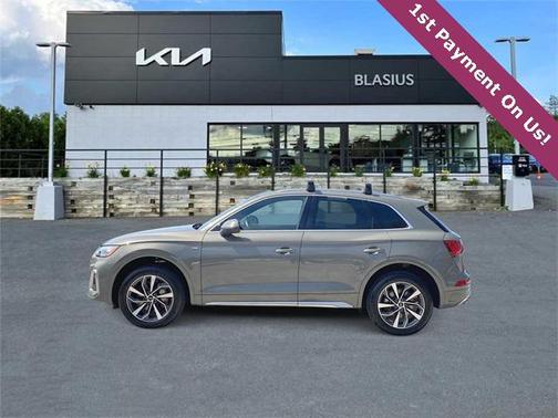 2023 Audi Q5 45 S line Premium Plus