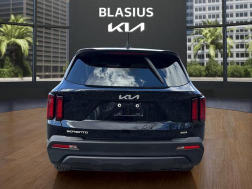 Ebony Black 2023 Kia Sorento LX