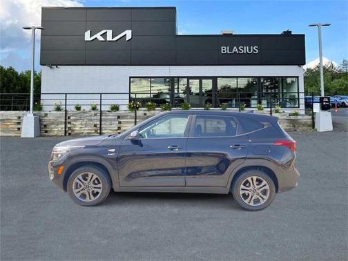 2022 Kia Seltos LX