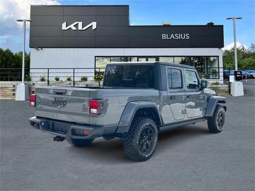 2022 Jeep Gladiator Willys 4x4