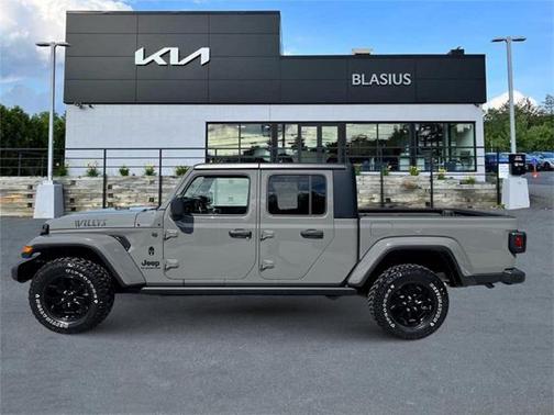 2022 Jeep Gladiator Willys 4x4