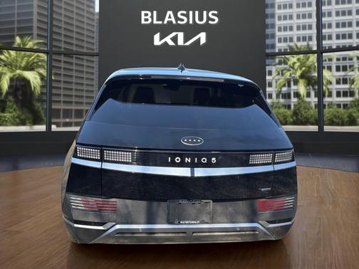 Abyss Black 2023 Hyundai IONIQ 5 SEL