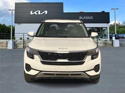 2022 Kia Seltos EX