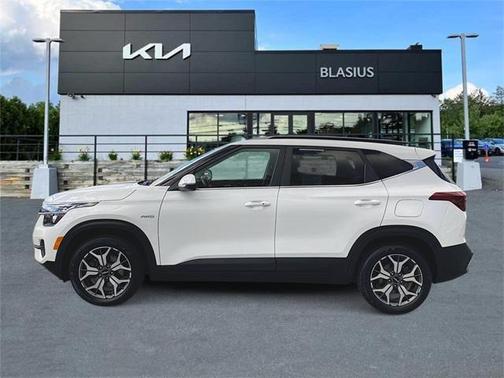 2022 Kia Seltos EX