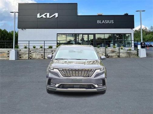 2023 Kia Carnival SX
