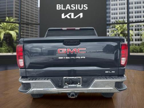 2024 GMC Sierra 1500 SLE