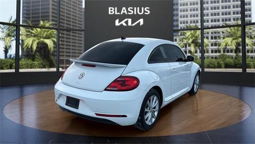 2018 Volkswagen Beetle 2.0T S