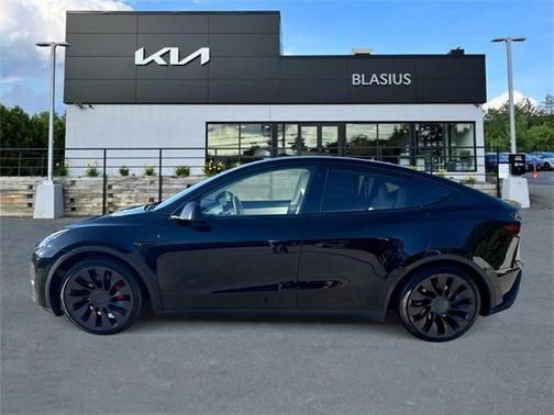 2022 Tesla Model Y Performance Dual Motor All-Wheel Drive