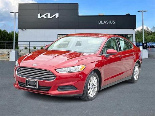 2016 Ford Fusion S