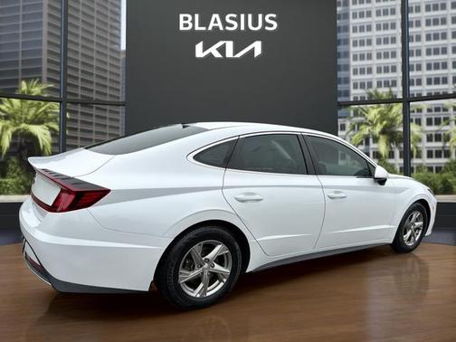 Quartz White 2020 Hyundai SONATA SE