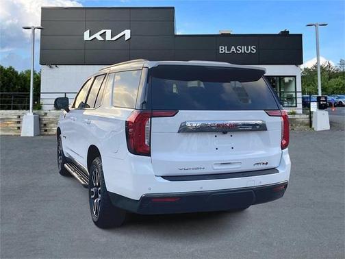 2023 GMC Yukon 4WD AT4
