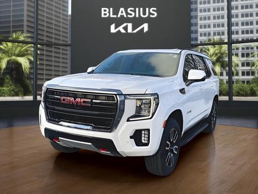 2023 GMC Yukon 4WD AT4