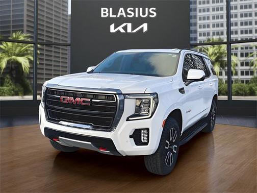 2023 GMC Yukon 4WD AT4