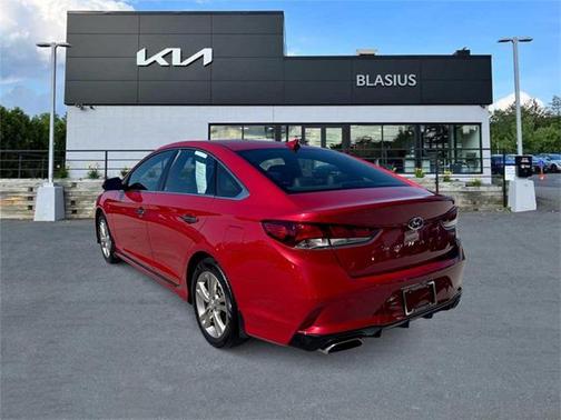 2019 Hyundai SONATA Sport